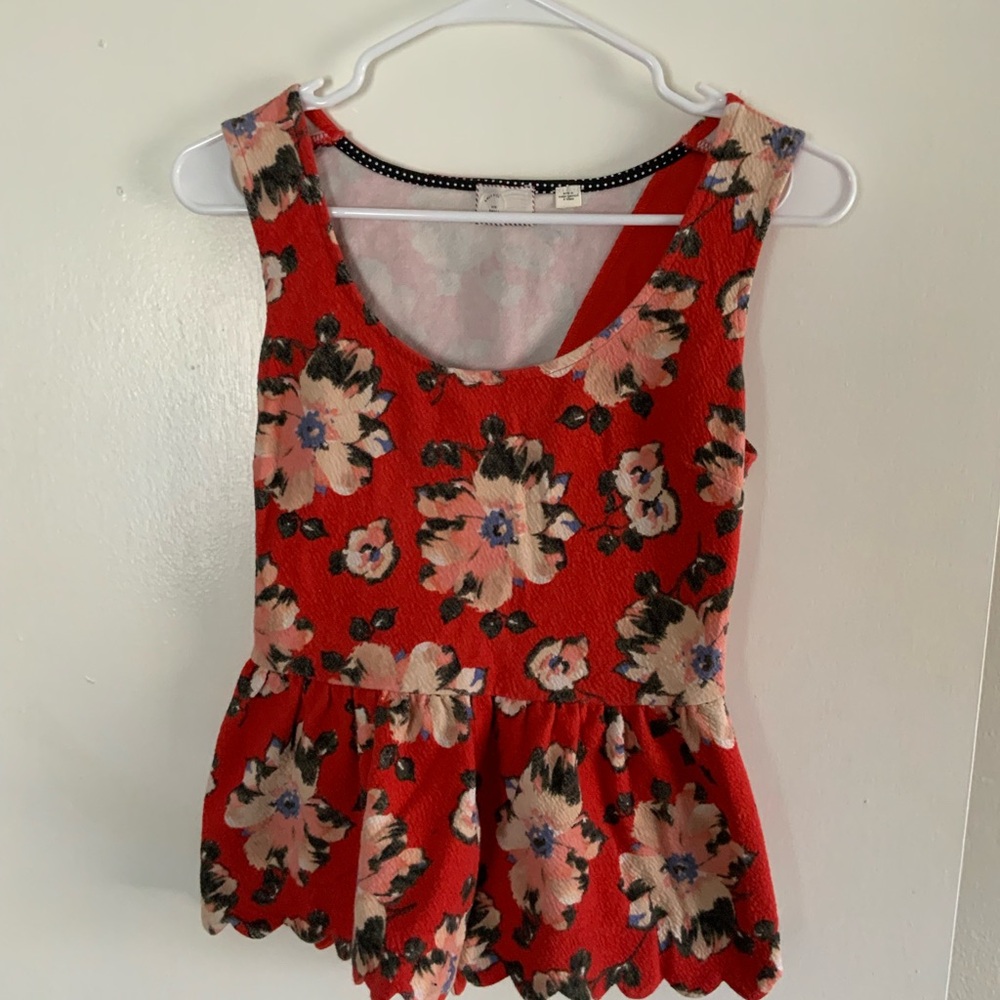 Anthropologie sz S Floral Red Sleeveless Peplum Top
